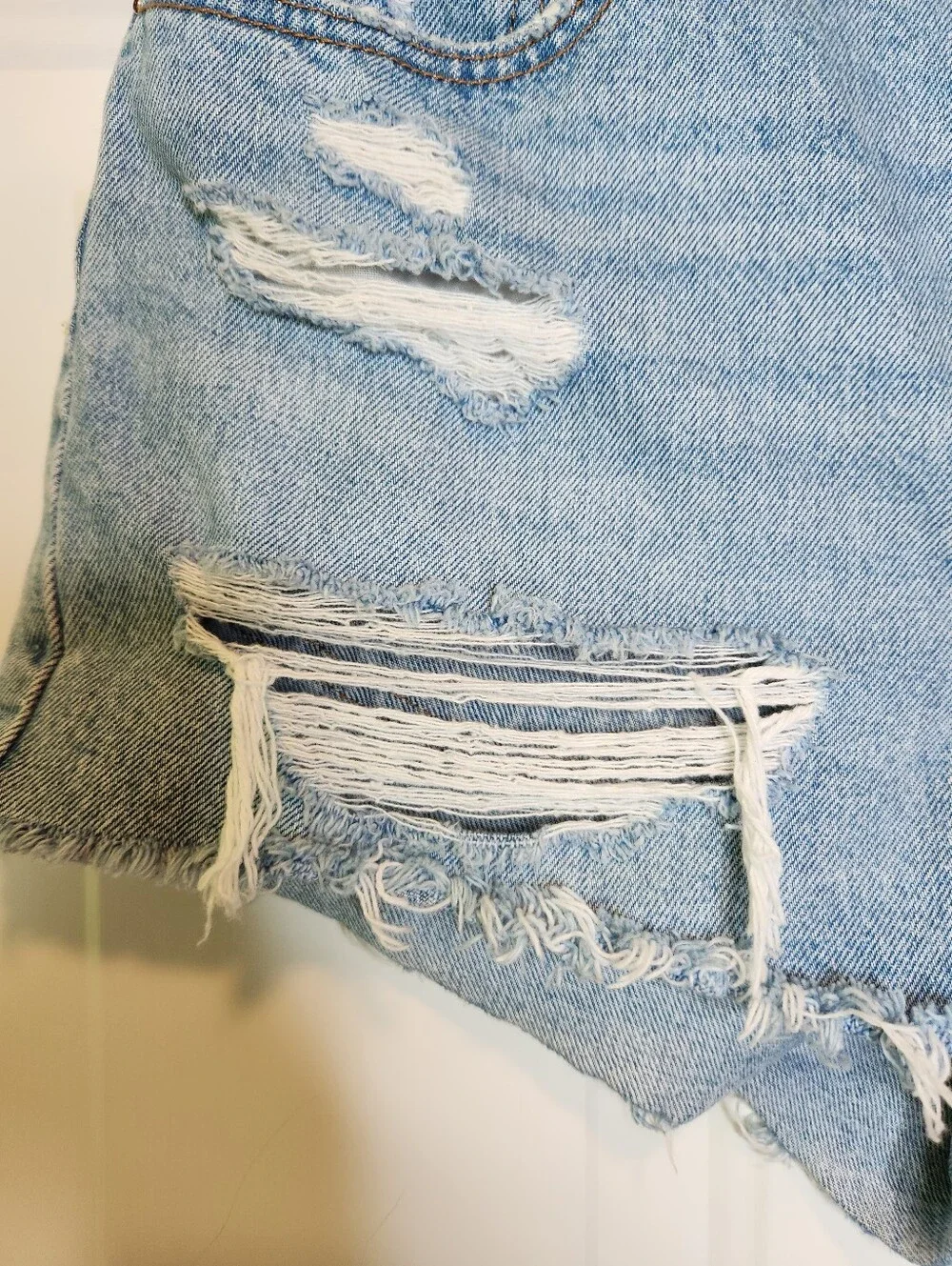 Levi's 501 Distressed Cut Off Denim Shorts Blue Size 30 - Picture 3 of 7